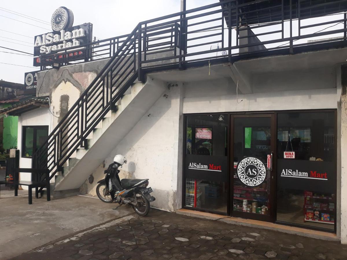 Alsalam Syariah Guesthouse Solo Eksteriør billede