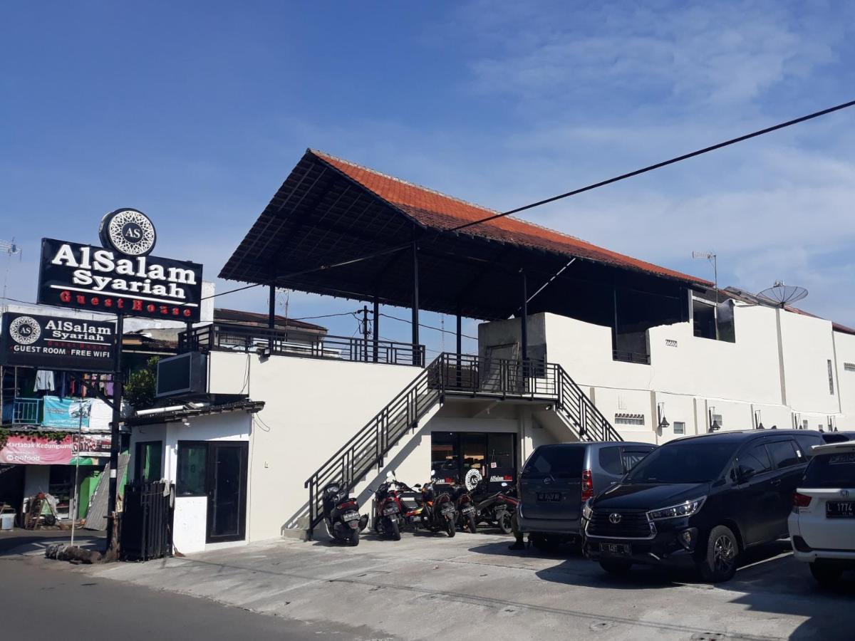 Alsalam Syariah Guesthouse Solo Eksteriør billede