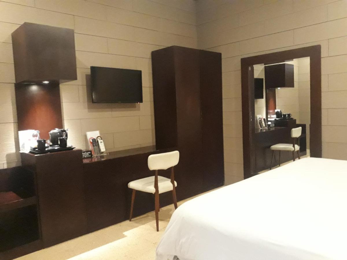 Alsalam Syariah Guesthouse Solo Eksteriør billede