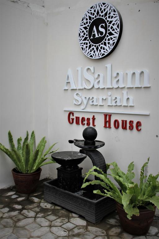 Alsalam Syariah Guesthouse Solo Eksteriør billede